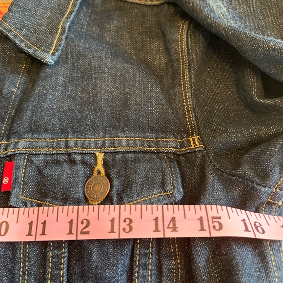 Levi’s trucker jacket in dark rinse size XS - Picture 7 of 10